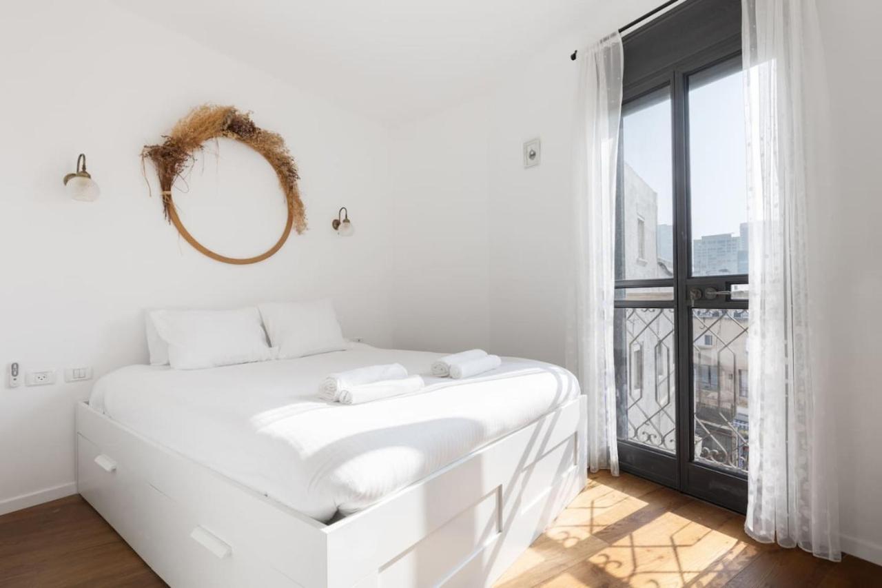 Elegant Apartment W Balcony & Mamad In Heart Of Tel Aviv By Sea N' Rent Eksteriør billede